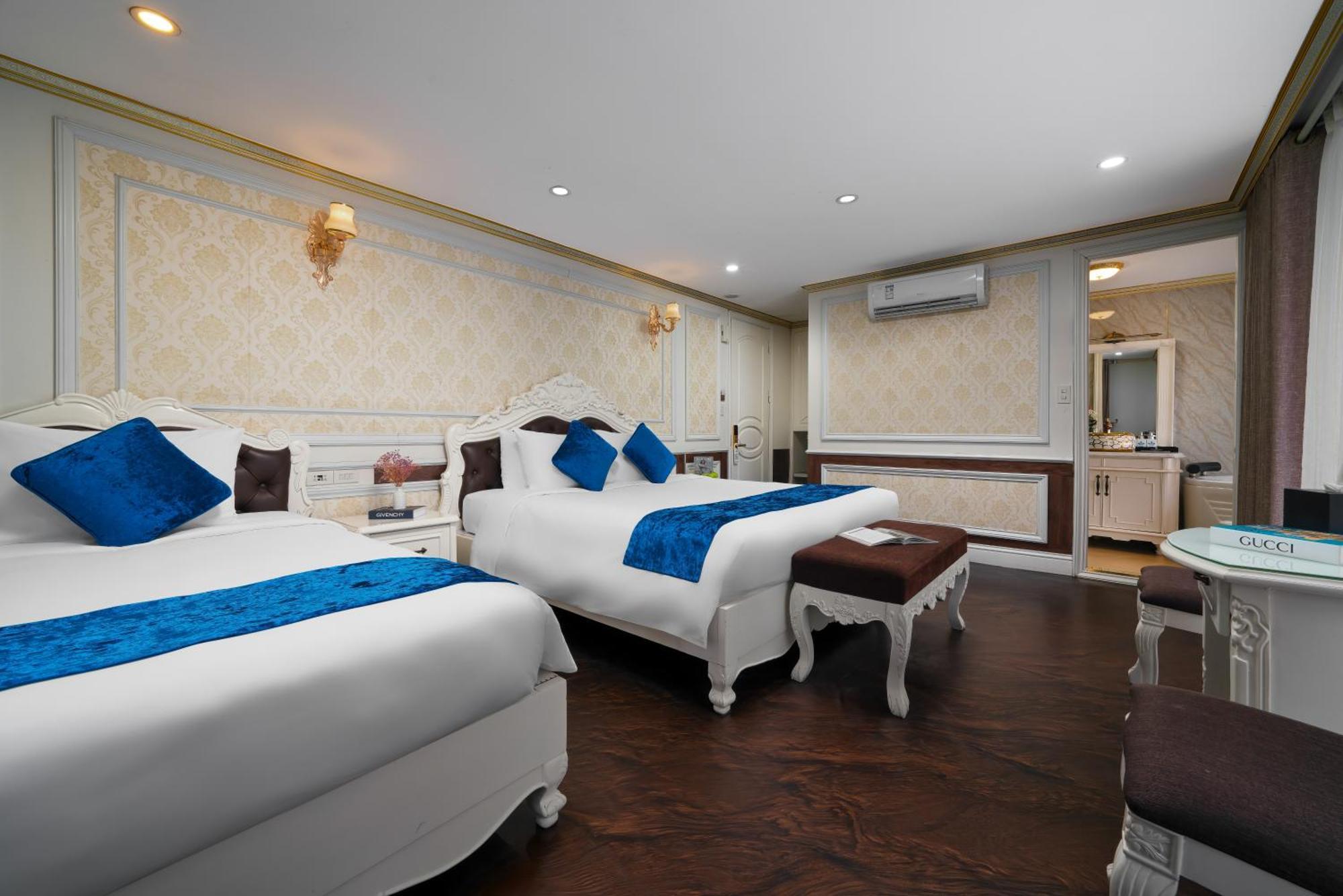Halong Aquamarine Royal Cruise Hotel Ха Лонг Екстериор снимка