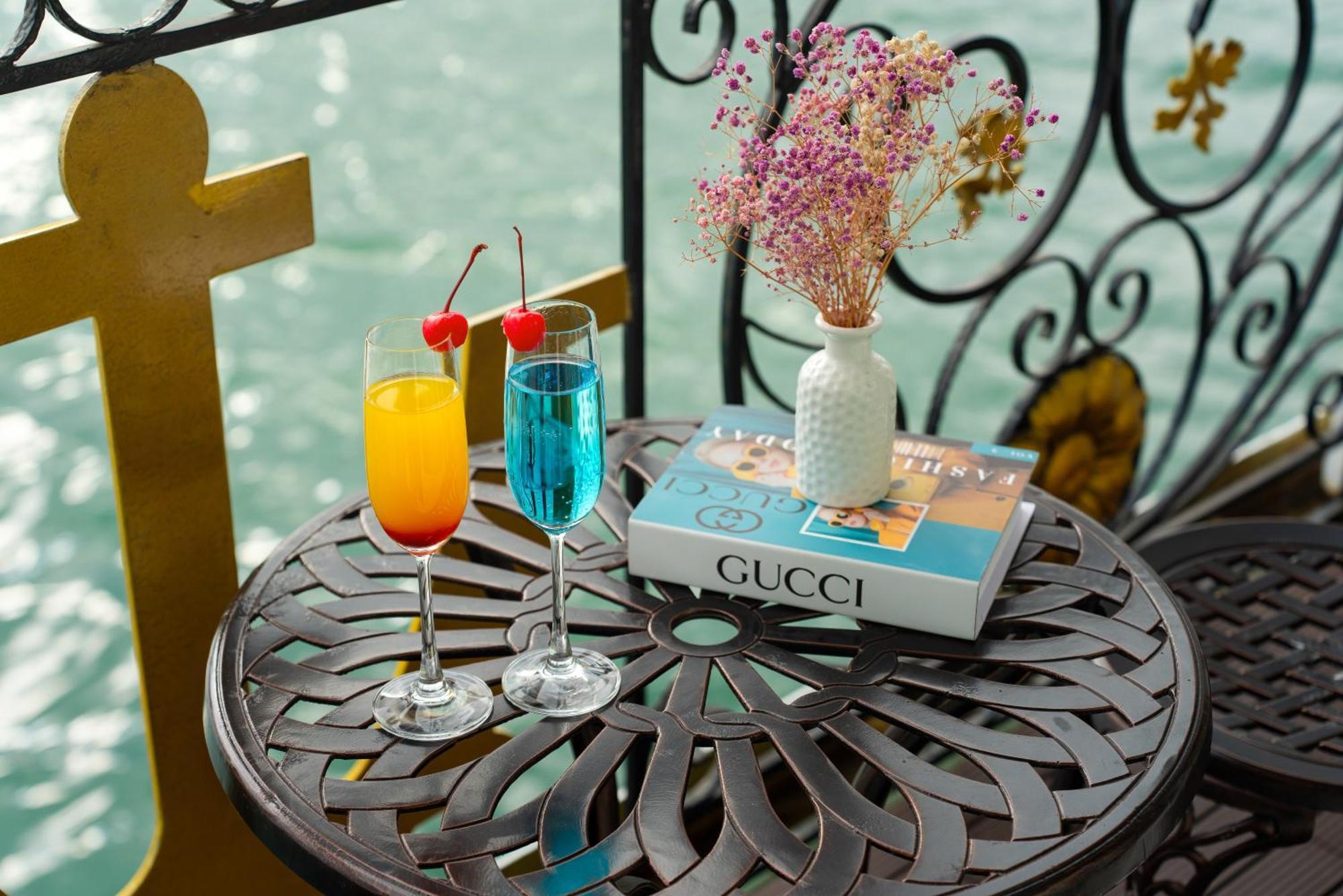 Halong Aquamarine Royal Cruise Hotel Ха Лонг Екстериор снимка